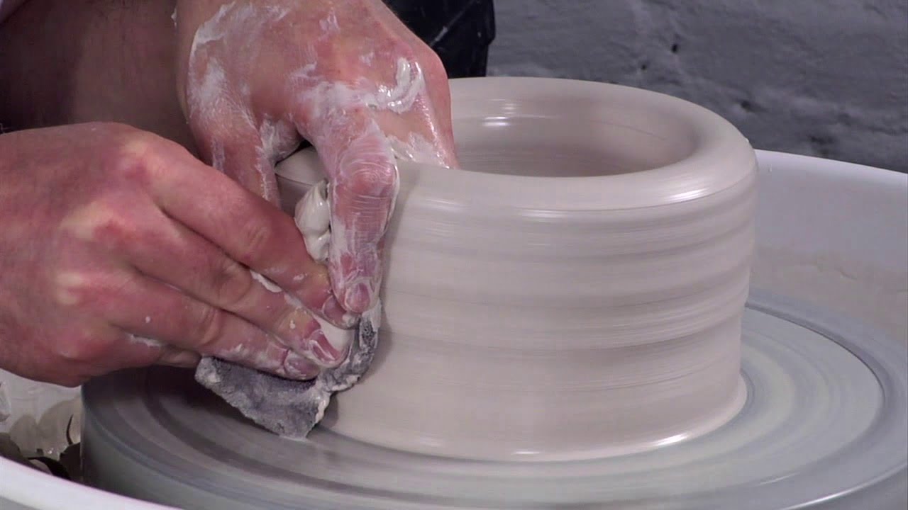 Tips for Throwing a Perfect Tall Cylinder ADAM FIELD • Claystation