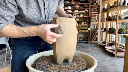 730. Using a Surform to Trim a Triangular Ikebana Vase with Hsin-Chuen Lin 林新春 三角花器修坯示範