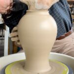 725. HF project 2~Throwing a Small Base High Shoulder Vase with Hsin-Chuen Lin 林新春 變形梅瓶課堂拉坯示範