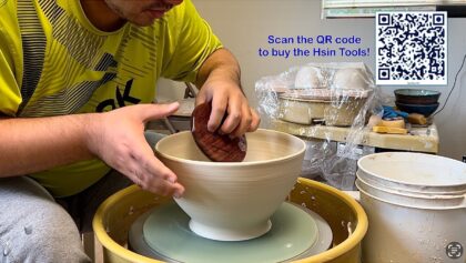 711. Teach a Special Needs Student, Austin, Throwing a Large Bowl with Hsin-Chuen Lin 林新春 教特殊學生製作大碗