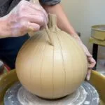 687. Sculpting a Round Bottle into a Pumpkin with Hsin-Chuen Lin 林新春 粘土南瓜製作