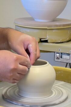 670. Hsin-Chuen Lin Teaching a Special Needs Student Throwing a Covered Jar~ Part 2 林新春 教導特殊學生製作蓋罐