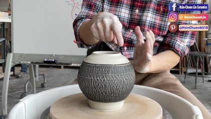 656. Throwinhg a Sodium Silicate Texture Teapot~ Class Demo with Hsin-Chuen Lin 林新春 岩花瓷茶壺拉坯示範