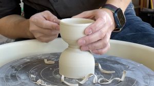 629. Trimming/Fitting Sake Set~ Class Demo at Higher Fire with Hsin-Chuen Lin 林新春 清酒瓶和杯組課堂修坯示範