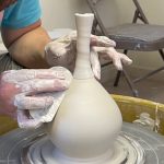 620. Throwing a Twisted Thin-necked Bottle with Hsin-Chuen Lin 林新春 扭曲變形細頸瓶拉坯示範