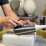 588. Using HsinTools #4 to Cut Ridges and Fluting a Thin-necked Bottle with Hsin-Chuen Lin 林新春 修坯示範
