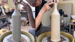 571.  Throwing a Tall Thin-necked Roller Texture Bottle with Hsin-Chuen Lin 林新春 細頸滾花紋瓶拉坯示範