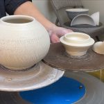 566. Throwing a Sodium Silicate Texture Teapot with Hsin-Chuen Lin 林新春 岩花瓷茶壺拉坯示範